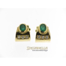 Orecchini oro giallo 18kt con smeraldi brasiliani e diamanti taglio a brillante ct 0,20 colore H purezza IF, grammi 9,60